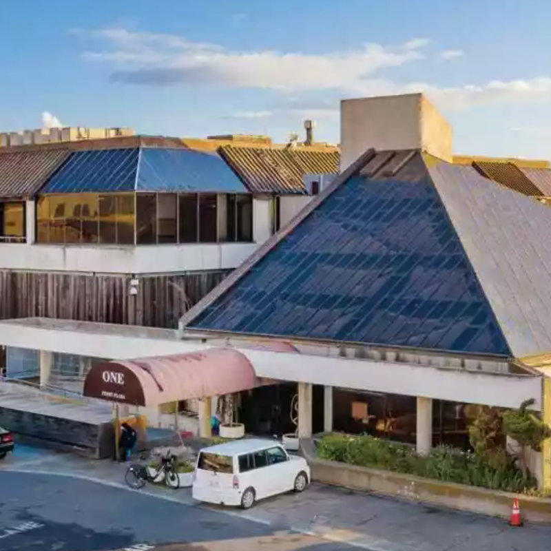 Restaurant property at Ferry Building Plaza East